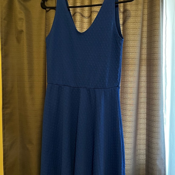 Short dress - Picture 2 of 4